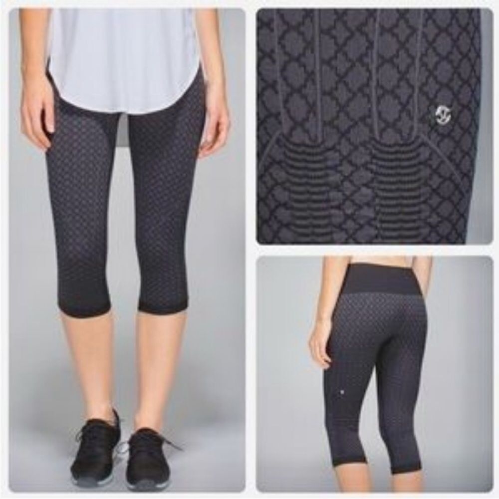 LULULEMON | In the Flow Seamless Crop Leggings Gray & Black Print Women’s Size 4